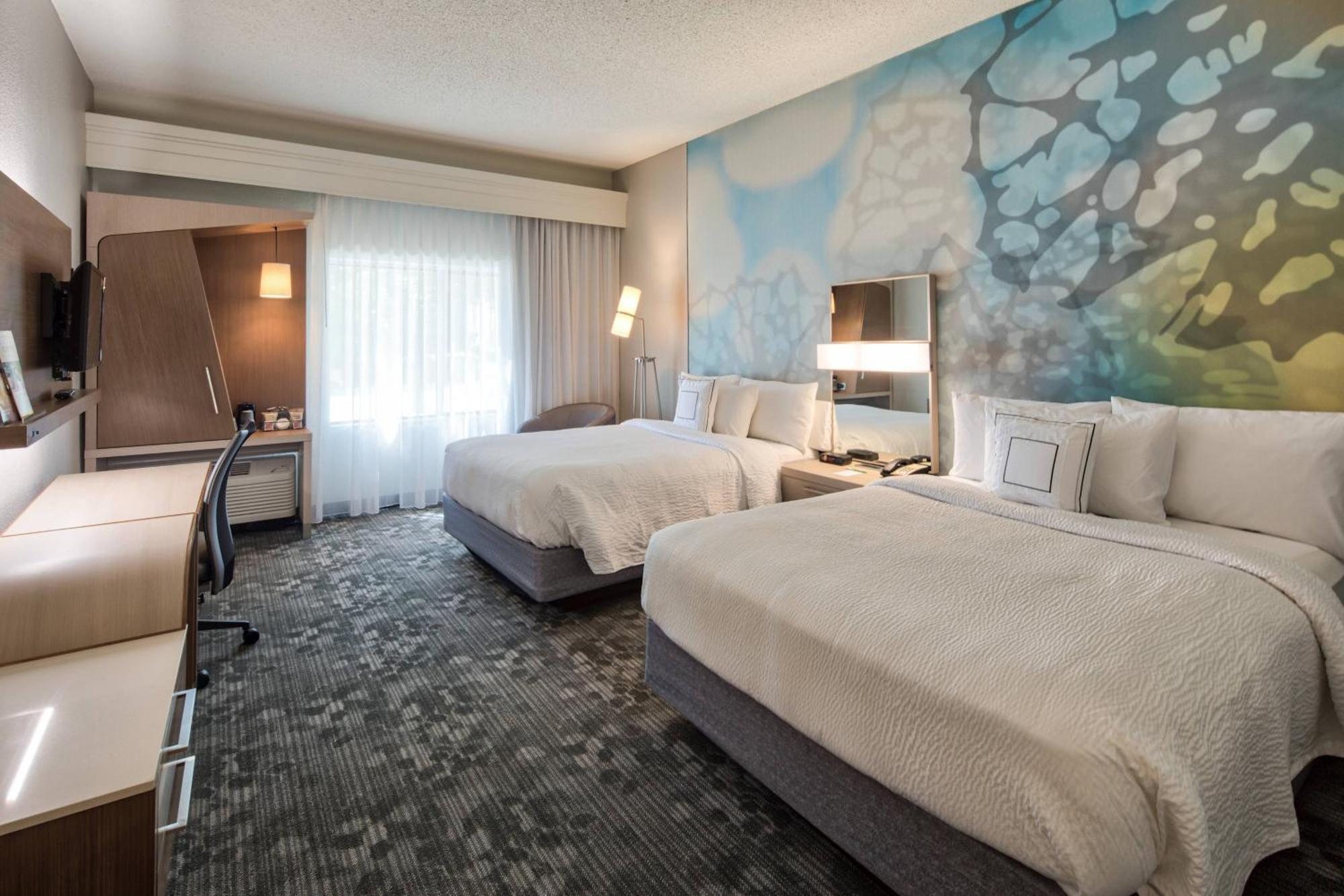 מלון Courtyard By Marriott רוק היל מראה חיצוני תמונה