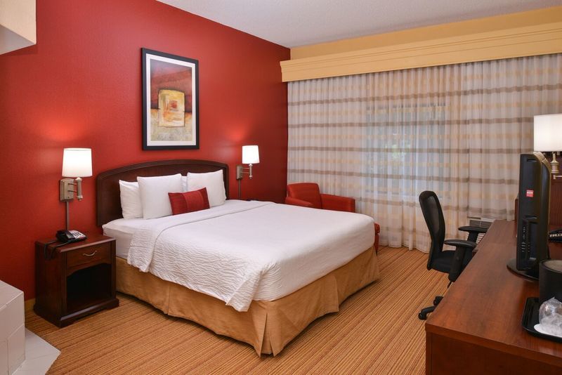 מלון Courtyard By Marriott רוק היל מראה חיצוני תמונה