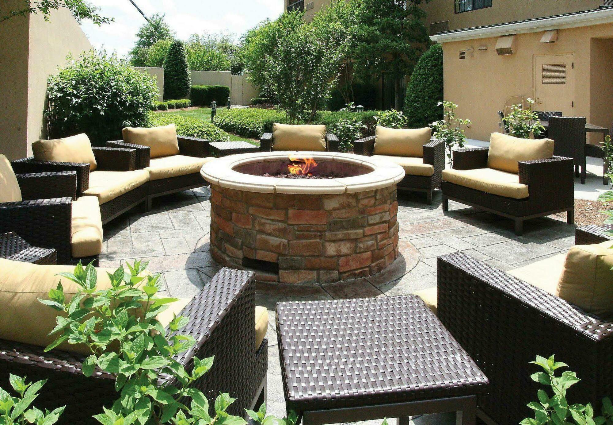מלון Courtyard By Marriott רוק היל מראה חיצוני תמונה